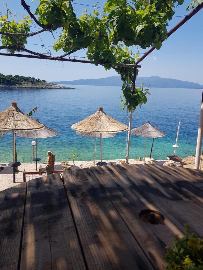 Villa Xhefri 2 Sarandë Exteriör bild