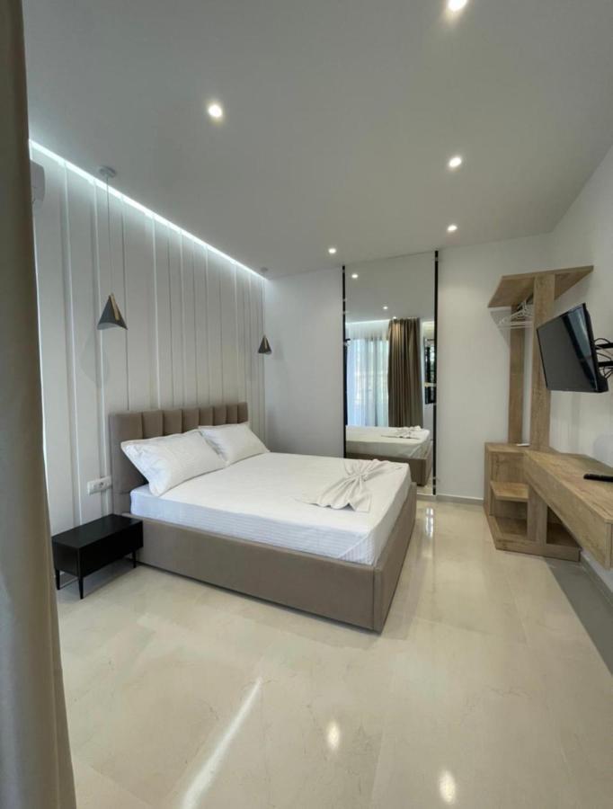 Villa Xhefri 2 Sarandë Exteriör bild
