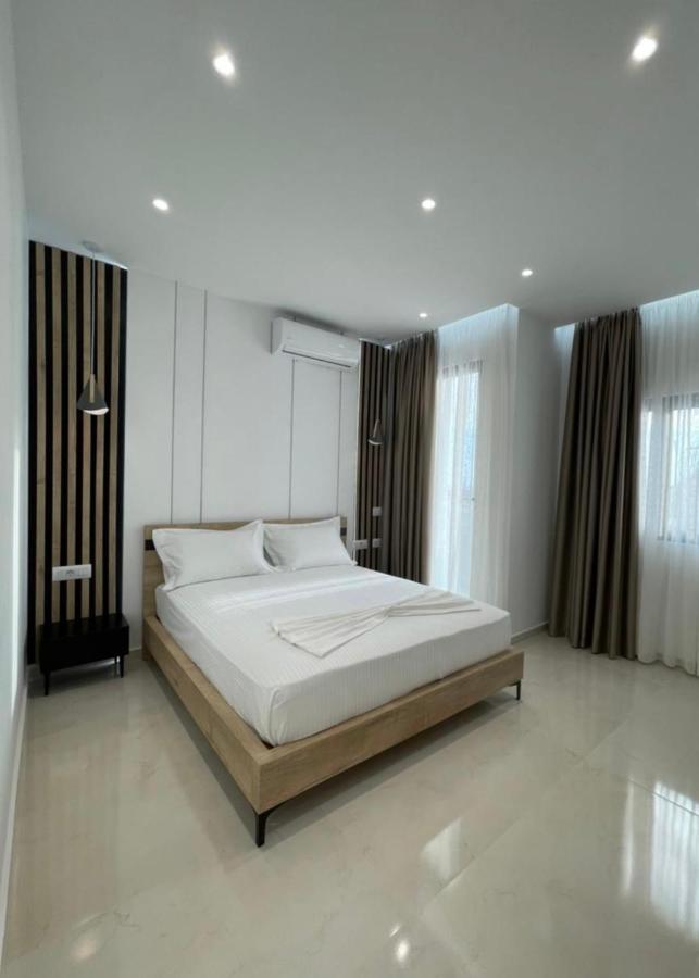 Villa Xhefri 2 Sarandë Exteriör bild