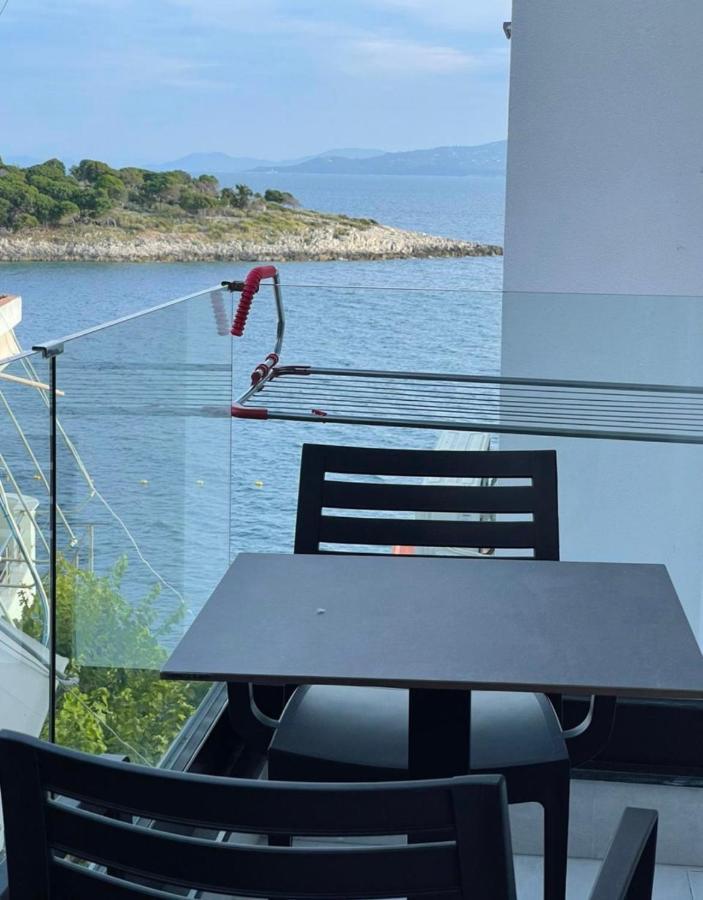 Villa Xhefri 2 Sarandë Exteriör bild